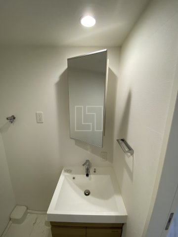 洗面設備　ドゥーエ立売堀　独立洗面化粧台