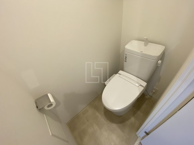 トイレ　ドゥーエ立売堀　温水洗浄便座