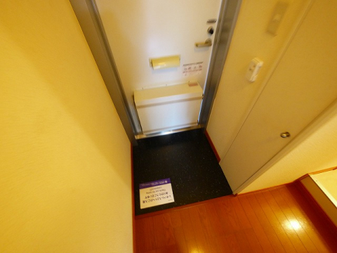 玄関　落ち着いた玄関です