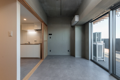 居室・リビング　※反転した間取り別号室参考写真 　現状優先