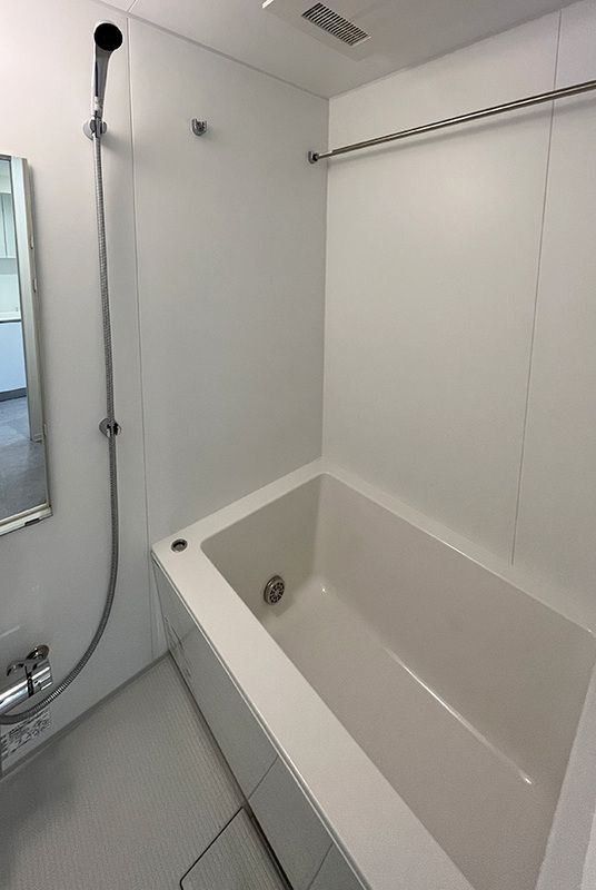 バス・シャワールーム　※反転した間取り別号室参考写真 　現状優先