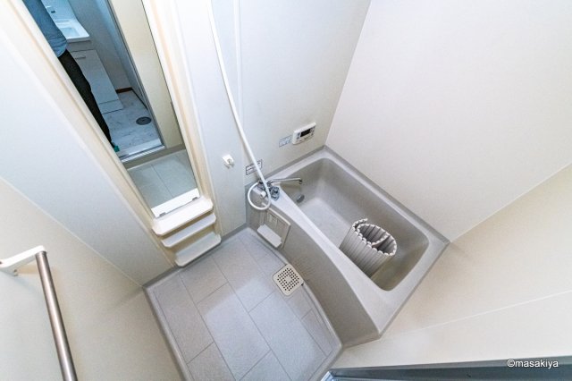 バス・シャワールーム　お風呂　追い焚き付きです。