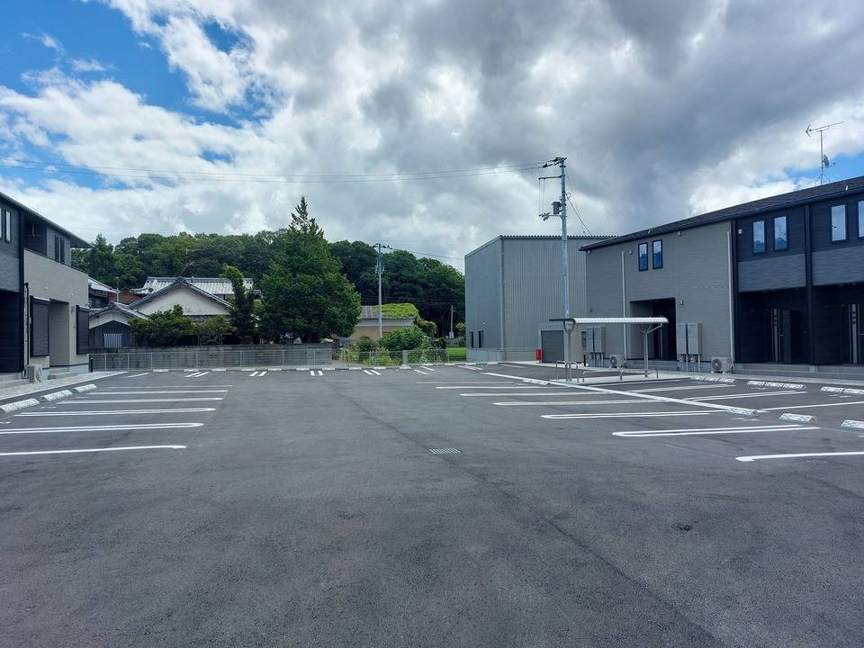 駐車場　駐車場