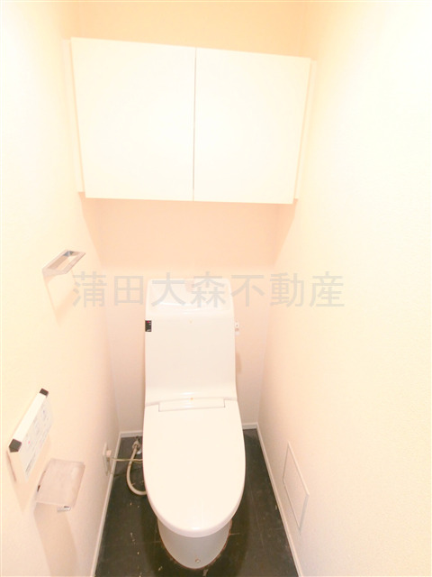 トイレ　温水洗浄便座