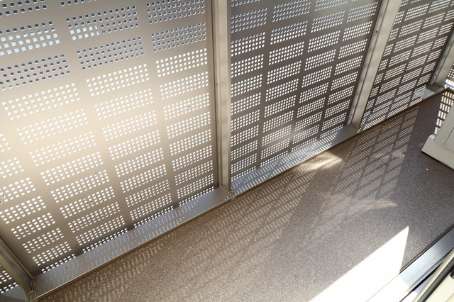 バルコニー　バルコニー