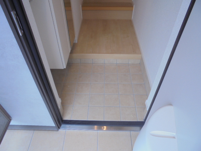 玄関　同型タイプ