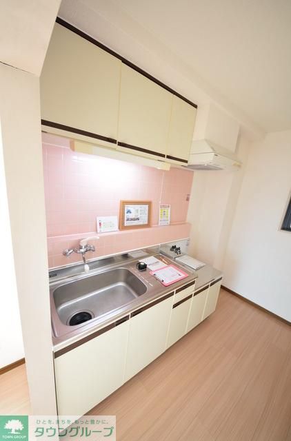 キッチン　ゆったりキッチンスペース