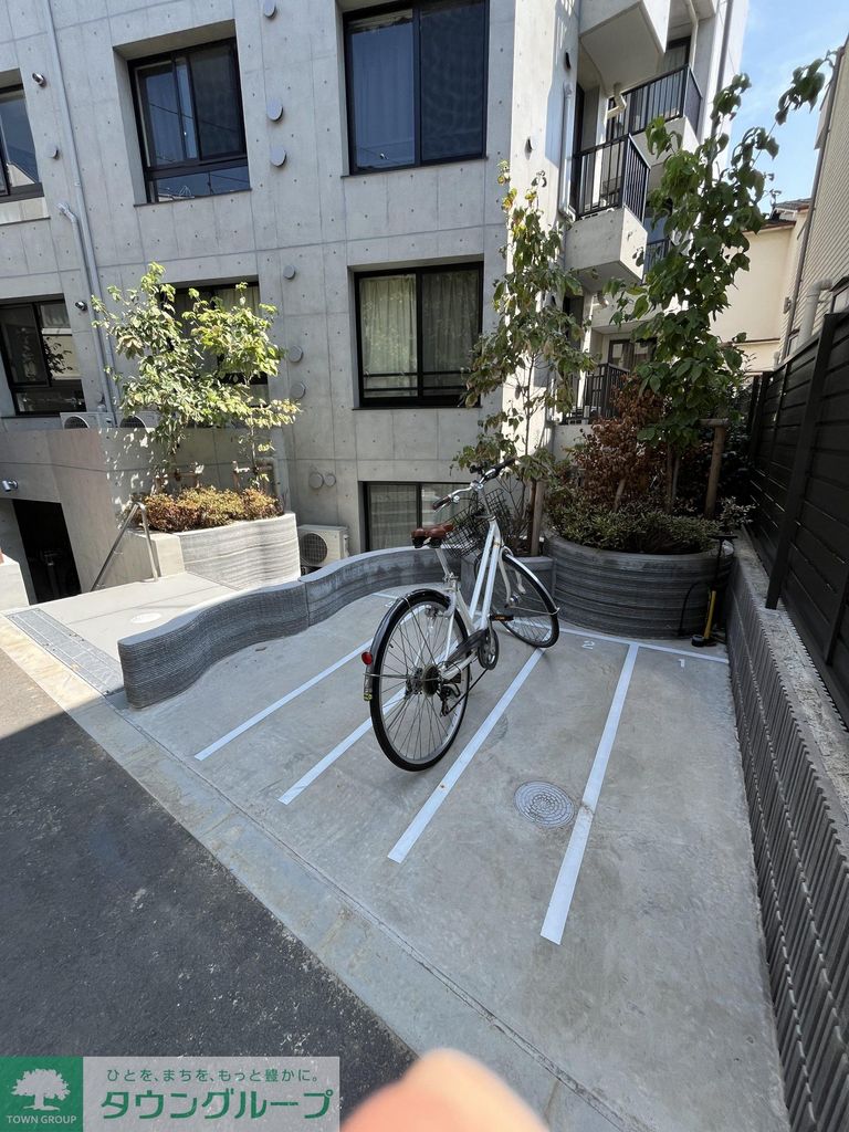 駐車場　駐車場