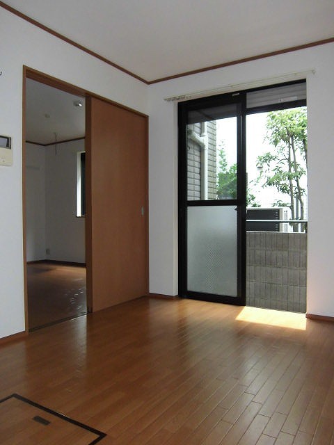 居室・リビング　★ＤＫ６帖★