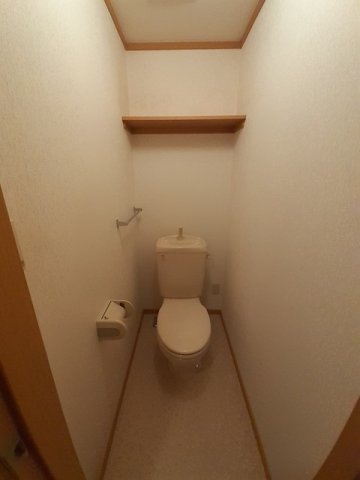 トイレ　コンパクトで使いやすいトイレです