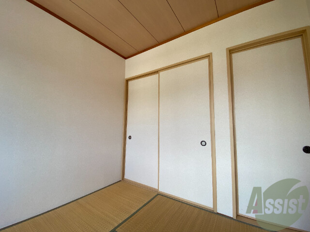 収納　収納付きなので、荷物の多い方も嬉しいですね。