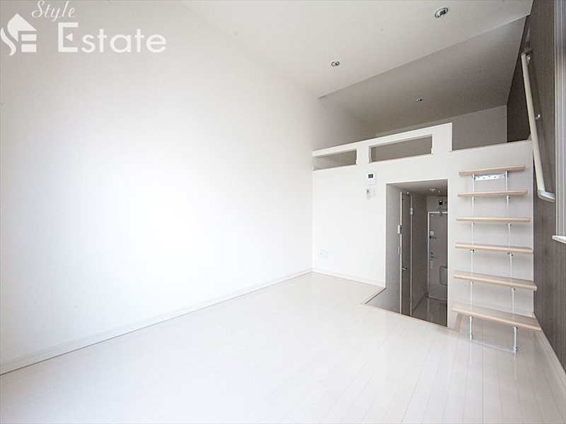 居室・リビング　内装