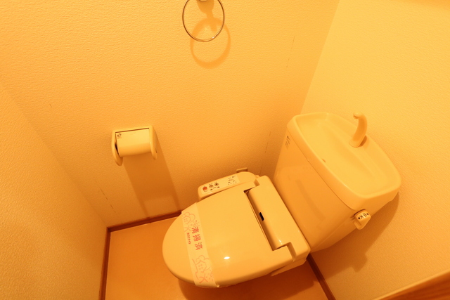 トイレ　☆衛生的な温水洗浄便座☆