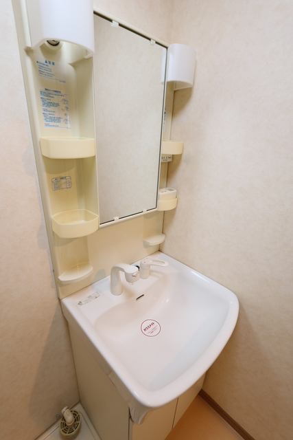 洗面設備　☆シャワー付独立洗面台☆