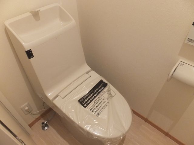 トイレ　洗浄機能付トイレ