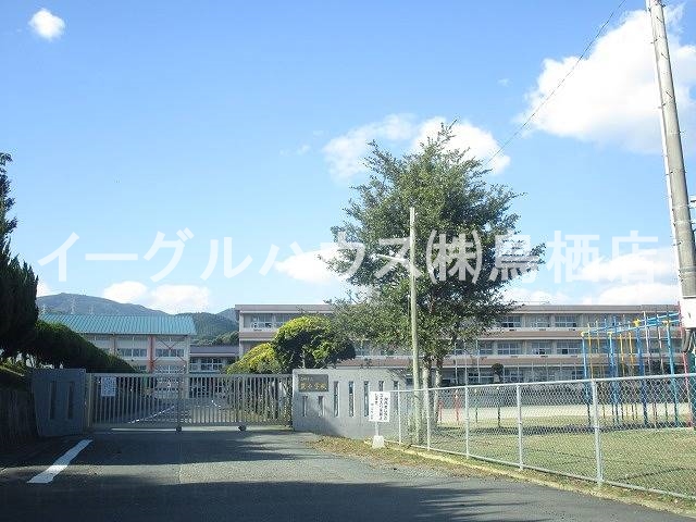 その他　鳥栖市立麓小学校（その他）まで1696m