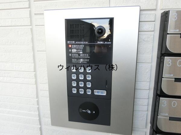 エントランス　同施工会社イメージ。