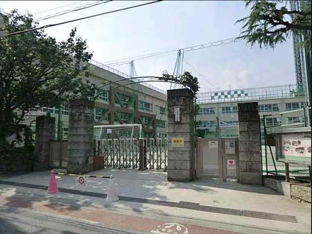 小学校　三木小学校（小学校）まで387m