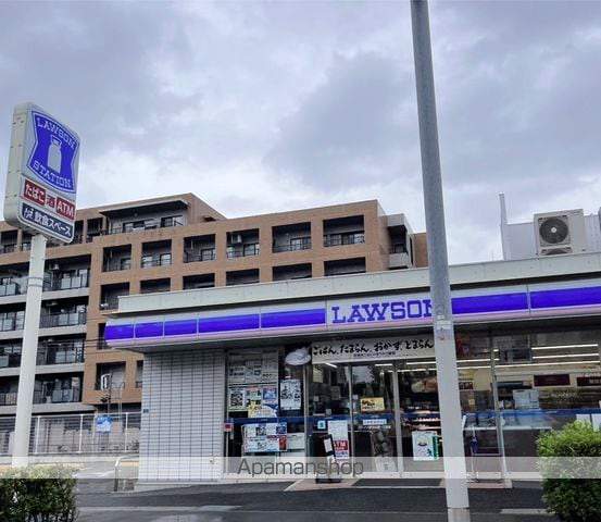 コンビニ　ローソン（コンビニ）まで732m