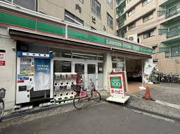 コンビニ　ローソンストア100東淀川淡路店（コンビニ）まで700m