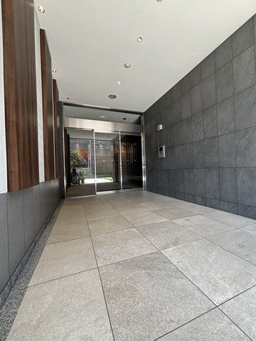 エントランス　エントランス