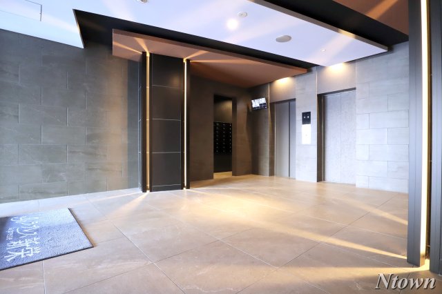 ロビー　建物の内部です