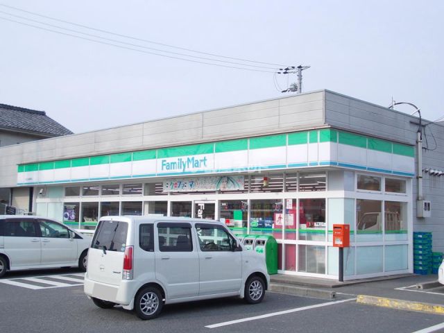 コンビニ　ファミリーマート 水口本綾野店（コンビニ）まで706m