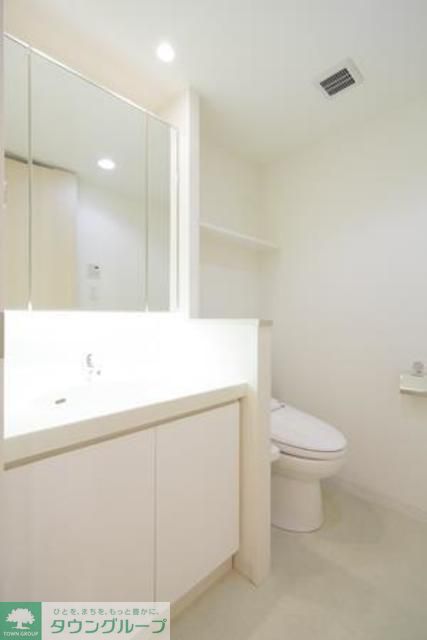 洗面設備　※写真は同タイプ住戸です。