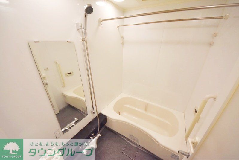 バス・シャワールーム　お問合せは(株)タウンハウジングレジデンス事業部【03-…