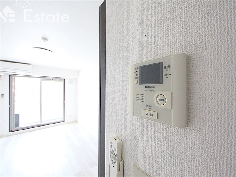 セキュリティ　モニター付きインターホン