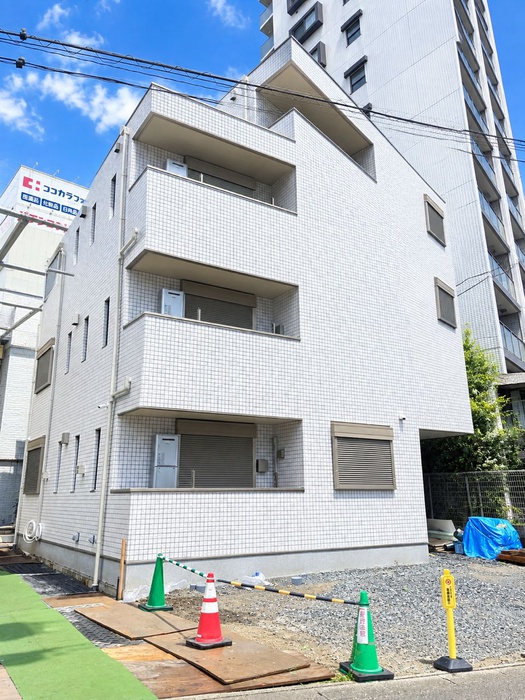 建物外観　建築中