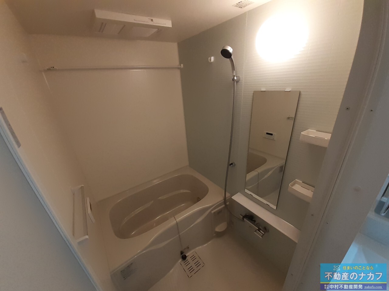 バス・シャワールーム　※同タイプの部屋写真です