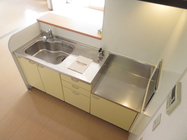 キッチン　当社ホームナビはスーモ掲載物件を仲介手数料０円でご紹介します