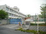 小学校　堺市立八田荘小学校（小学校）まで552m