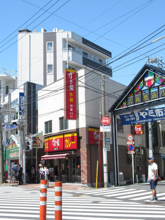 飲食店　すき家六角橋店（飲食店）まで213m