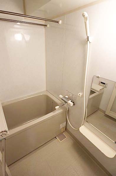 バス・シャワールーム　★広々バスルーム★