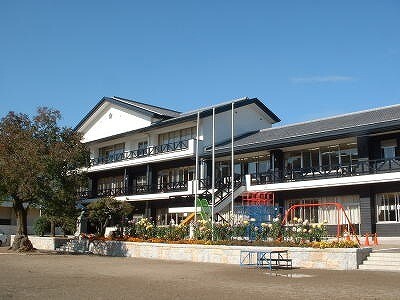 【日ノ出町ビルヂングの小学校】