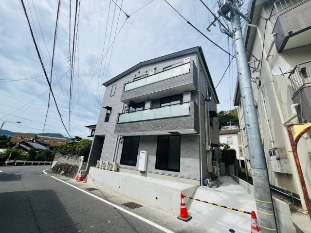 【長崎市本尾町のアパートの建物外観】