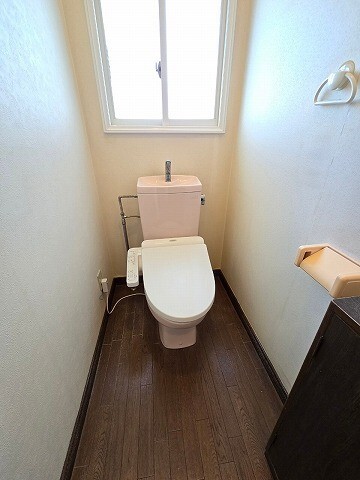 新川町17番2戸1のトイレ写真