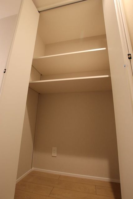 その他　玄関周りにも収納有り☆