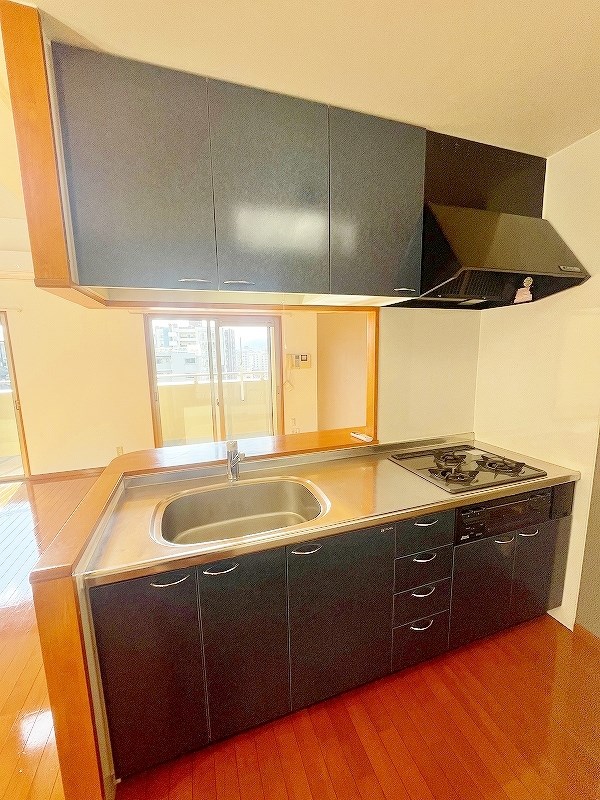 キッチン　★システムキッチングリル付き/３口コンロ★