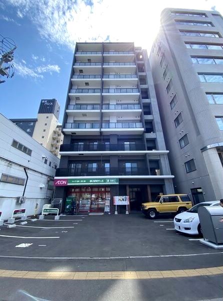 【ロックヒルズ札幌の建物外観】