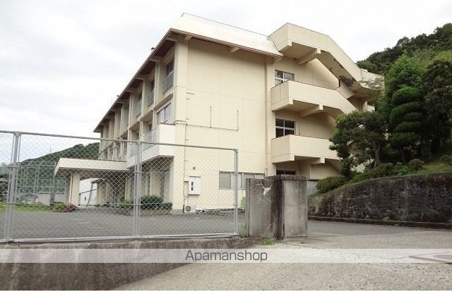 小学校　三島小学校（小学校）まで2400m