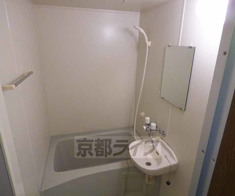 バス・シャワールーム　お風呂です。