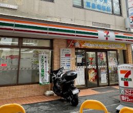 コンビニ　セブンイレブン 東大阪瓢箪山町店（コンビニ）まで100m