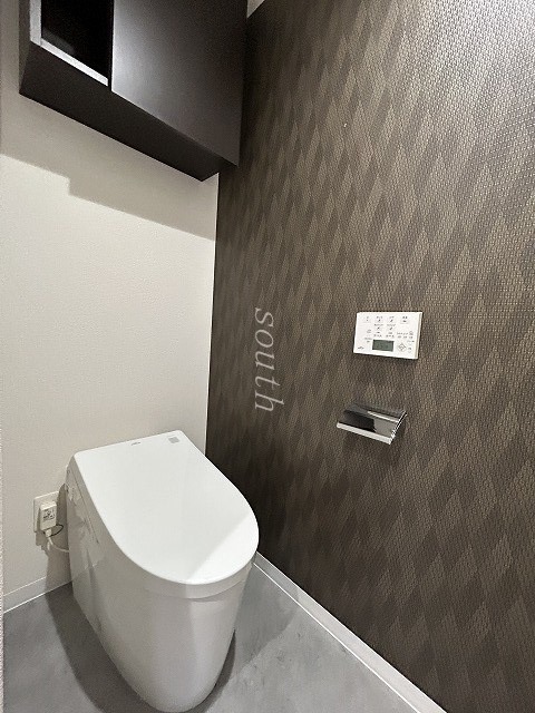 トイレ　ウォシュレット付きのトイレ