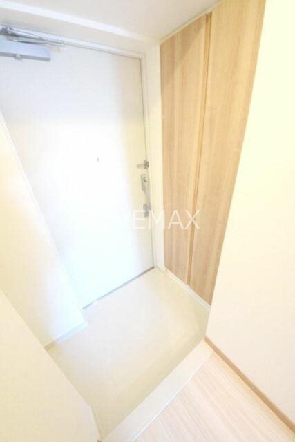 玄関　家具家電付きセットアップ賃貸