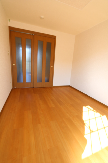 居室・リビング　☆南向き☆