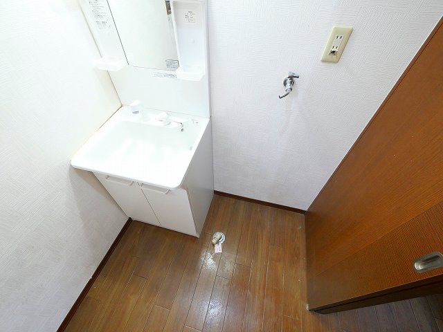 その他設備　室内洗濯機置き場です