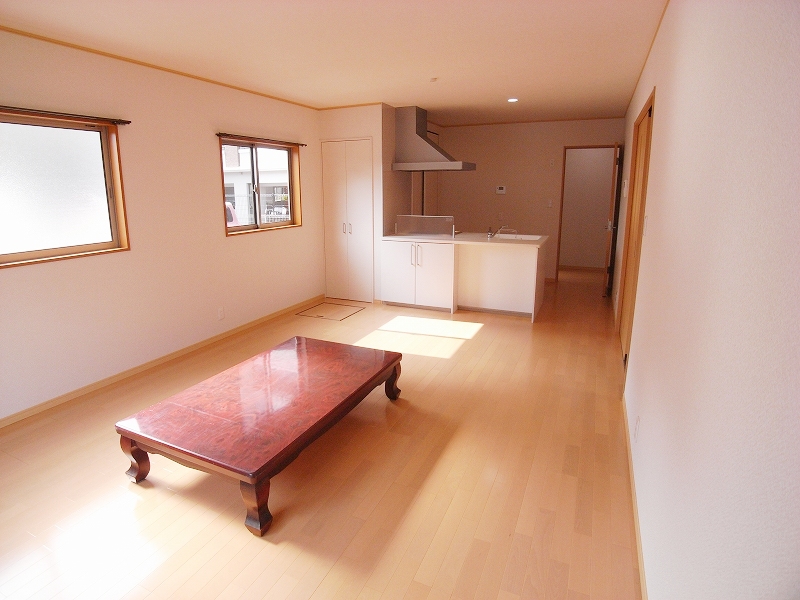 居室・リビング　同型の参考写真